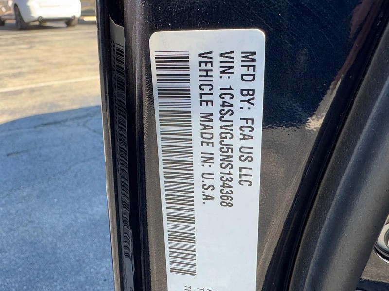 Jeep Grand Wagoneer Vehicle Image 48