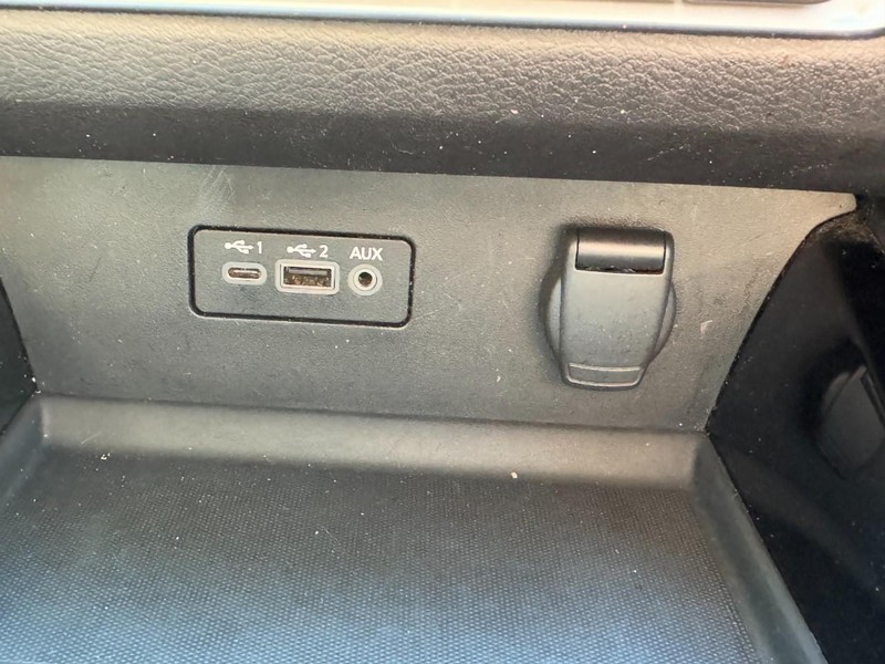 Nissan Altima Vehicle Image 27