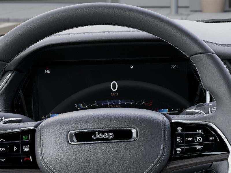 Jeep Grand Cherokee Vehicle Image 20