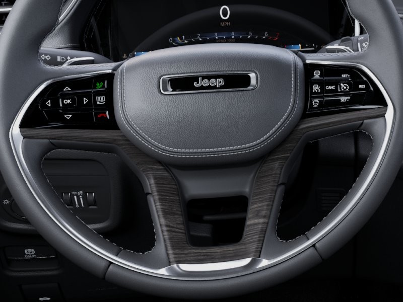 Jeep Grand Cherokee Vehicle Image 22