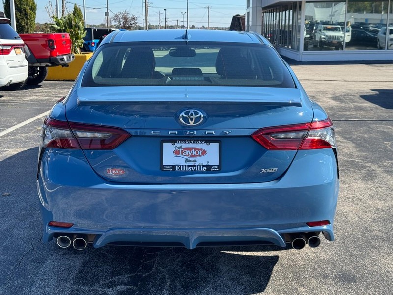 Toyota Camry Vehicle Image 06