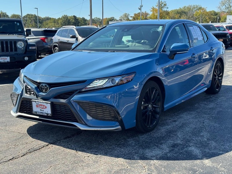 Toyota Camry Vehicle Image 10