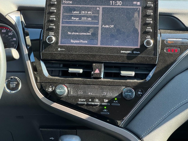 Toyota Camry Vehicle Image 15