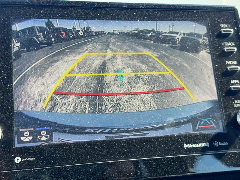 Toyota Camry Vehicle Image 22