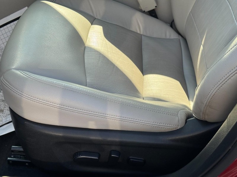 Nissan Altima Vehicle Image 29