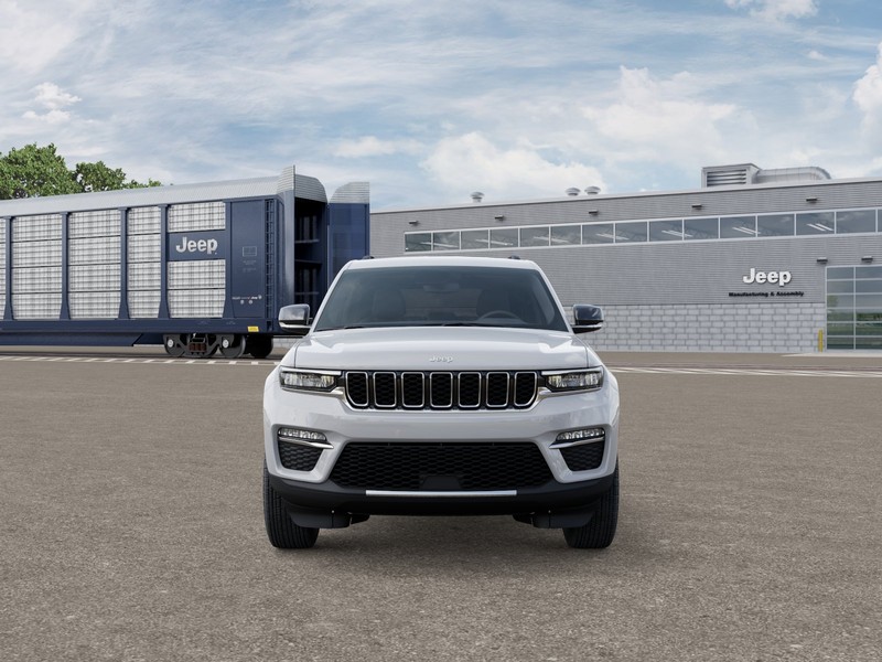 Jeep Grand Cherokee Vehicle Image 08