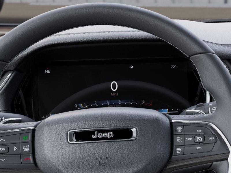 Jeep Grand Cherokee Vehicle Image 20