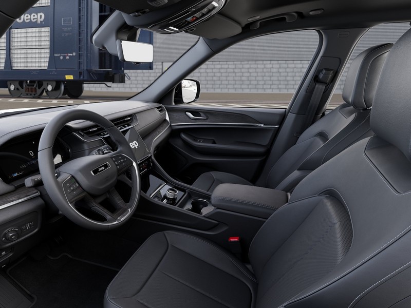 Jeep Grand Cherokee L Vehicle Image 25