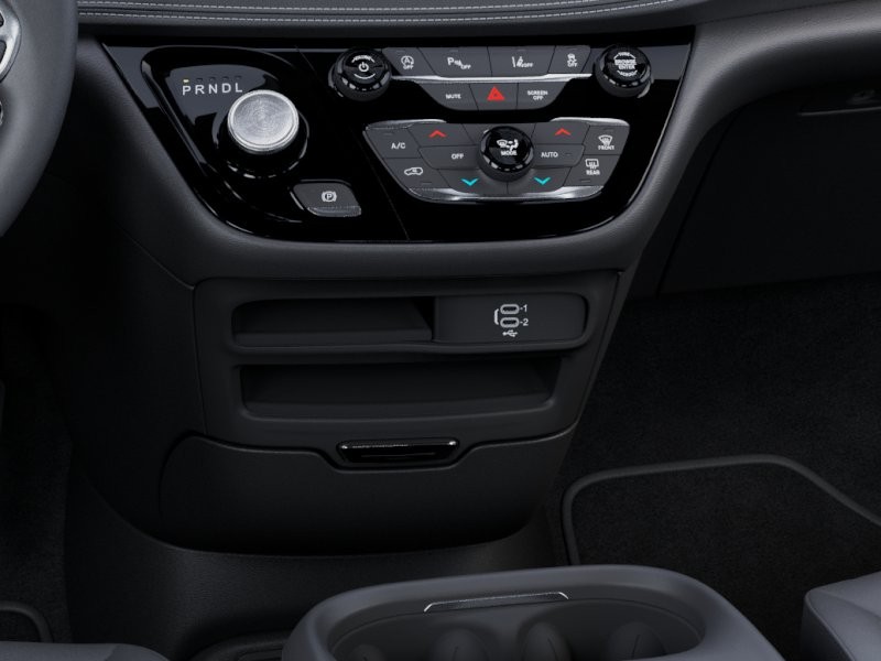 Chrysler Pacifica Vehicle Image 27