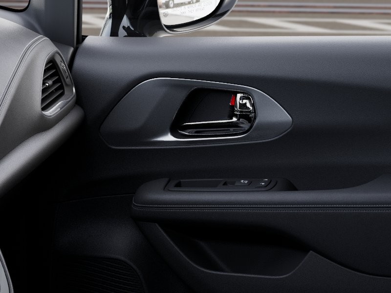 Chrysler Pacifica Vehicle Image 28