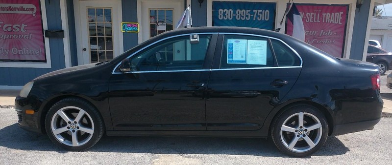 Volkswagen Jetta Sedan Vehicle Full-screen Gallery Image 01