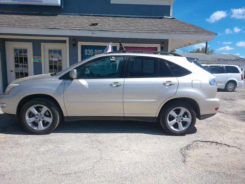 Lexus RX 350 Vehicle Full-screen Gallery Image 01