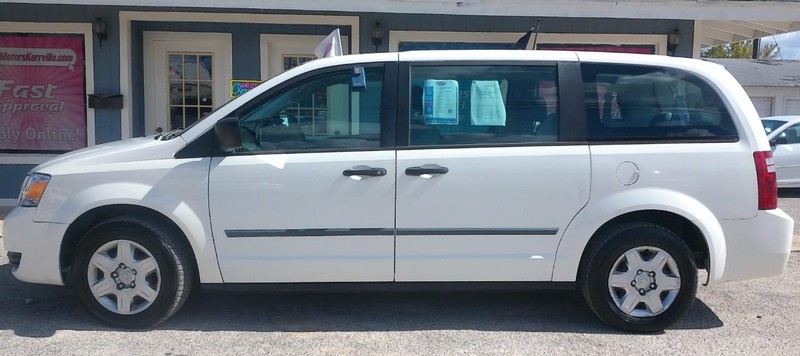 Dodge Grand Caravan Vehicle Full-screen Gallery Image 01