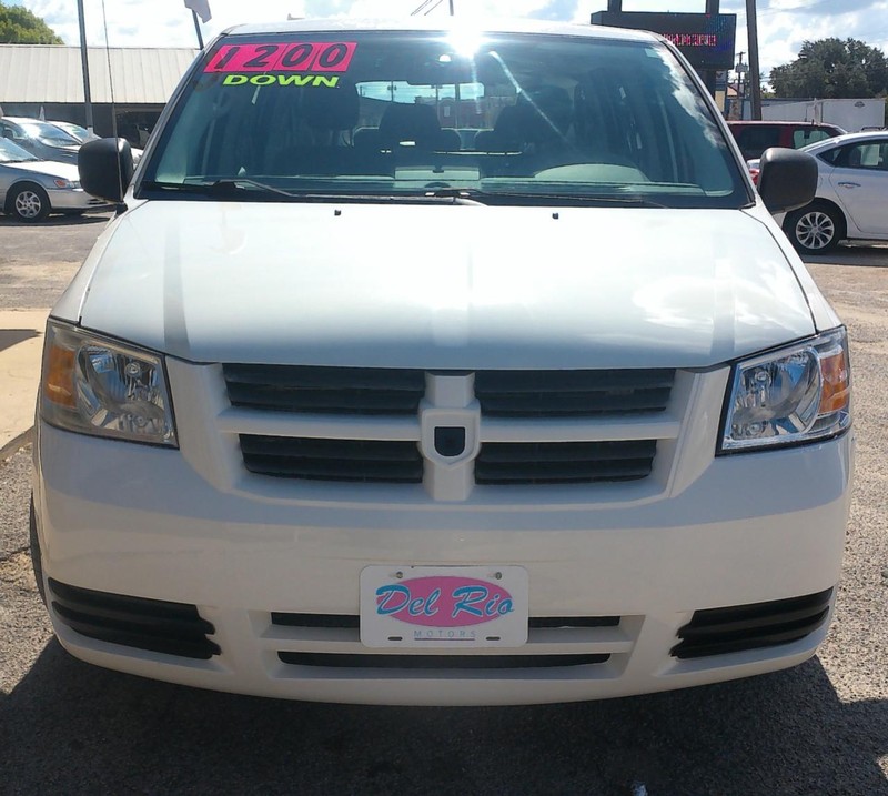 Dodge Grand Caravan Vehicle Full-screen Gallery Image 02