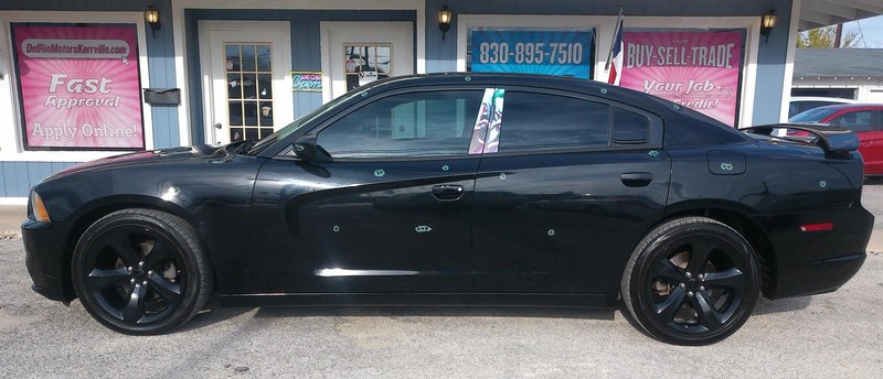 Dodge Charger Vehicle Full-screen Gallery Image 01