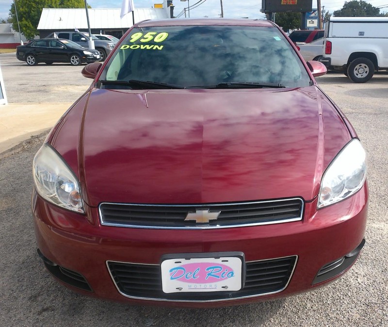 Chevrolet Impala Vehicle Full-screen Gallery Image 03