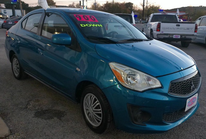 Mitsubishi Mirage G4 Vehicle Full-screen Gallery Image 02