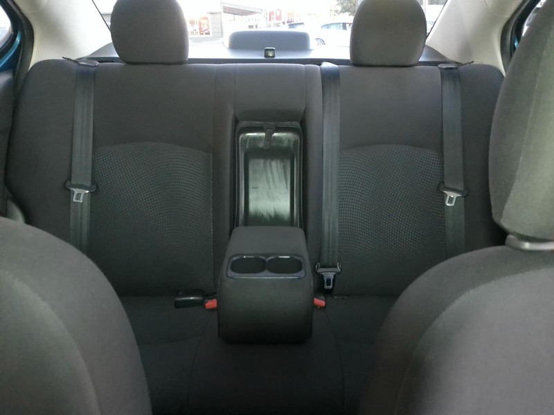 Mitsubishi Mirage G4 Vehicle Full-screen Gallery Image 06