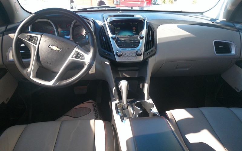 Chevrolet Equinox Vehicle Full-screen Gallery Image 05