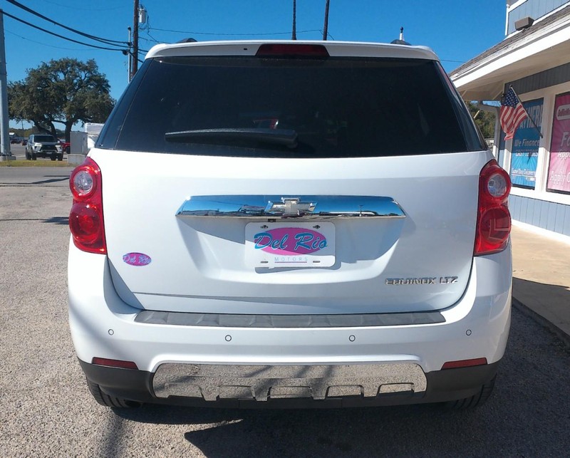 Chevrolet Equinox Vehicle Full-screen Gallery Image 09