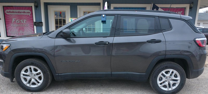 Jeep Compass Vehicle Full-screen Gallery Image 01