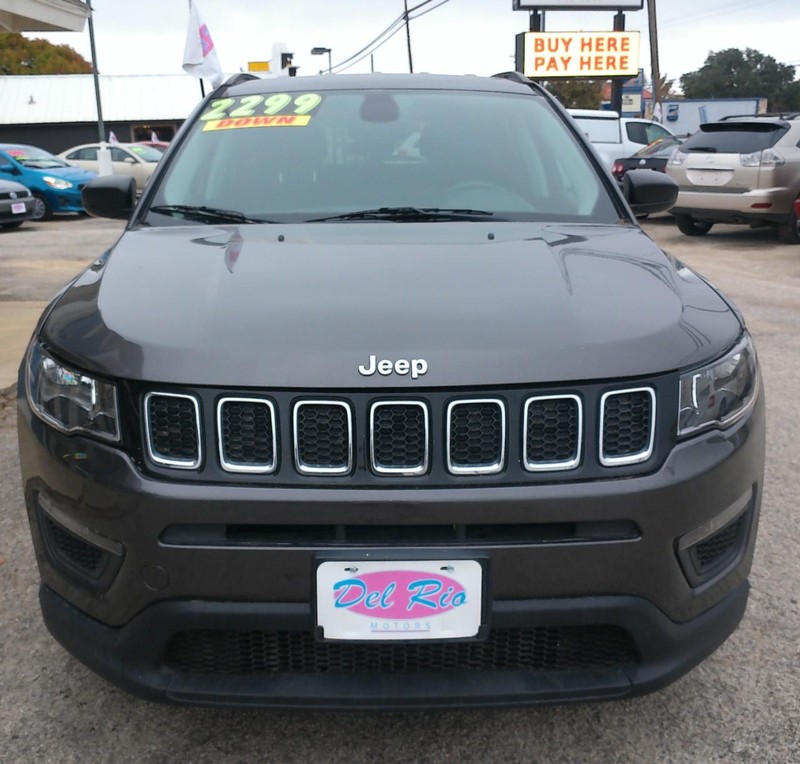 Jeep Compass Vehicle Full-screen Gallery Image 02