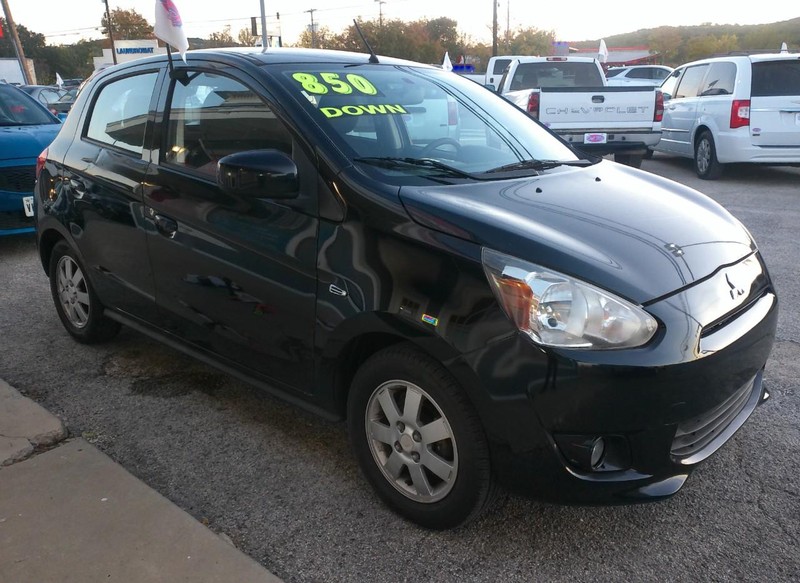 Mitsubishi Mirage Vehicle Full-screen Gallery Image 03