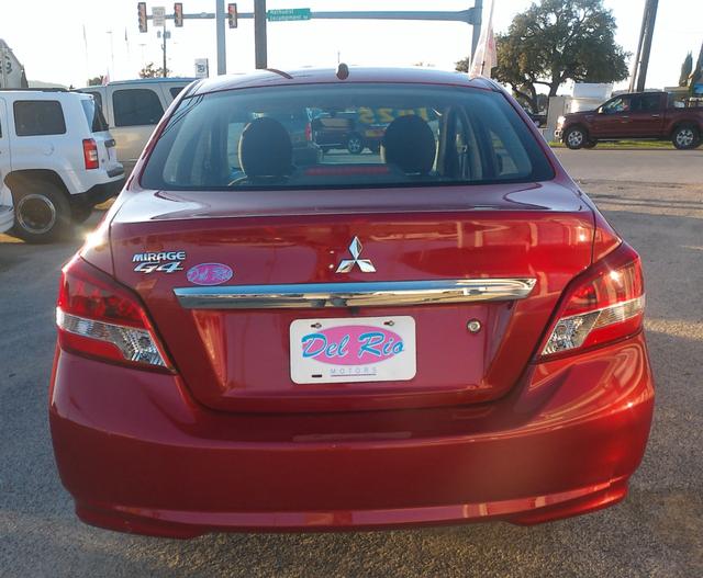 Mitsubishi Mirage G4 Vehicle Full-screen Gallery Image 03