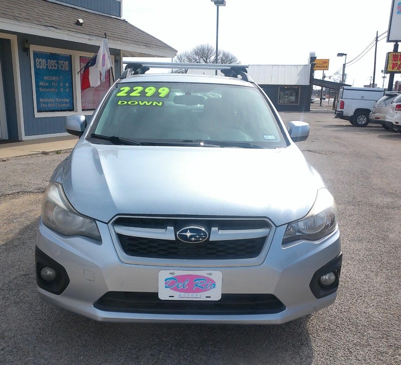 Subaru Impreza Wagon Vehicle Full-screen Gallery Image 02