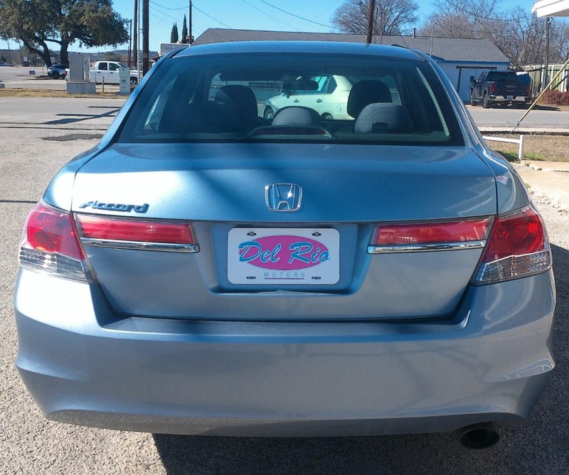 Honda Accord Sedan Vehicle Full-screen Gallery Image 04