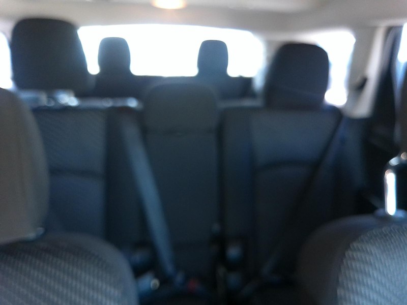 Dodge Grand Caravan Vehicle Full-screen Gallery Image 04