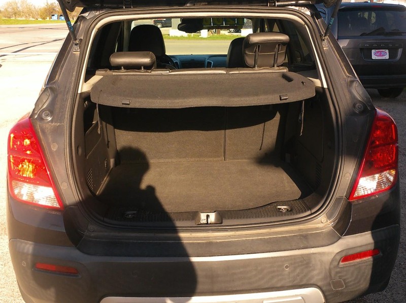 Chevrolet Trax Vehicle Full-screen Gallery Image 03