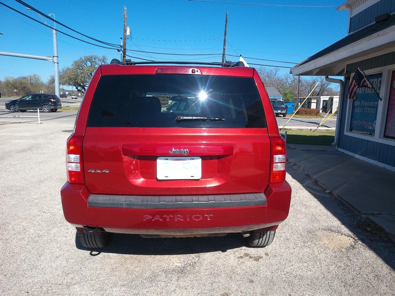 Jeep Patriot Vehicle Full-screen Gallery Image 06