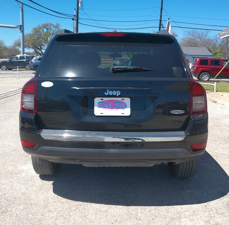 Jeep Compass Vehicle Full-screen Gallery Image 06