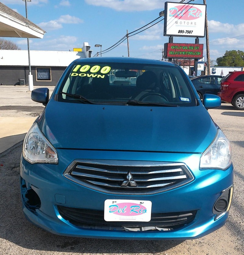 Mitsubishi Mirage G4 Vehicle Full-screen Gallery Image 03