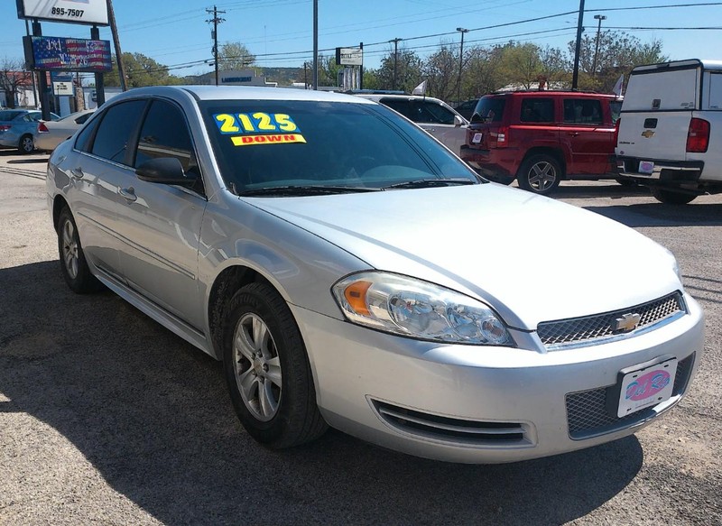 Chevrolet Impala Limited Vehicle Full-screen Gallery Image 03