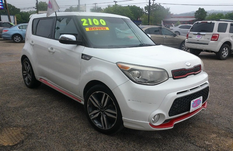 Kia Soul Vehicle Full-screen Gallery Image 01