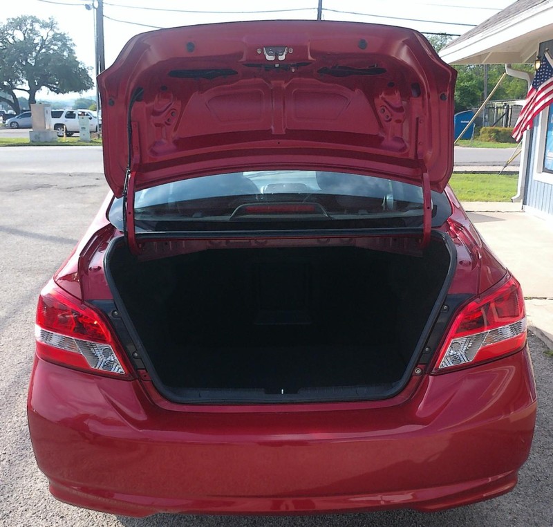 Mitsubishi Mirage G4 Vehicle Full-screen Gallery Image 03
