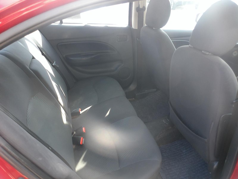 Mitsubishi Mirage G4 Vehicle Full-screen Gallery Image 05