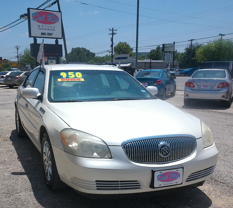 Buick Lucerne Vehicle Full-screen Gallery Image 01