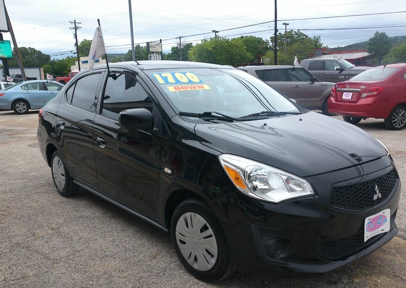 Mitsubishi Mirage G4 Vehicle Full-screen Gallery Image 05
