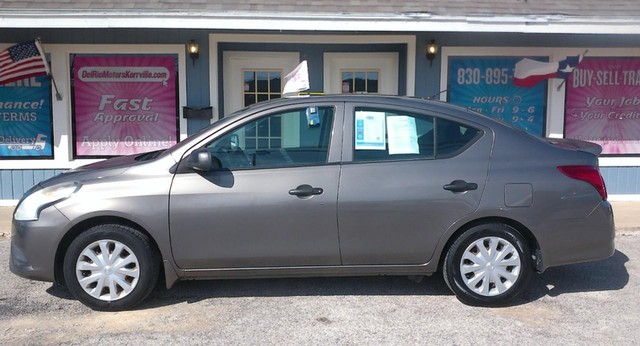 2015 Nissan Versa 1.6 S Plus CVT's photo