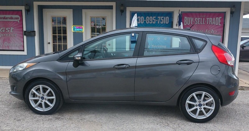 Ford Fiesta Vehicle Full-screen Gallery Image 02