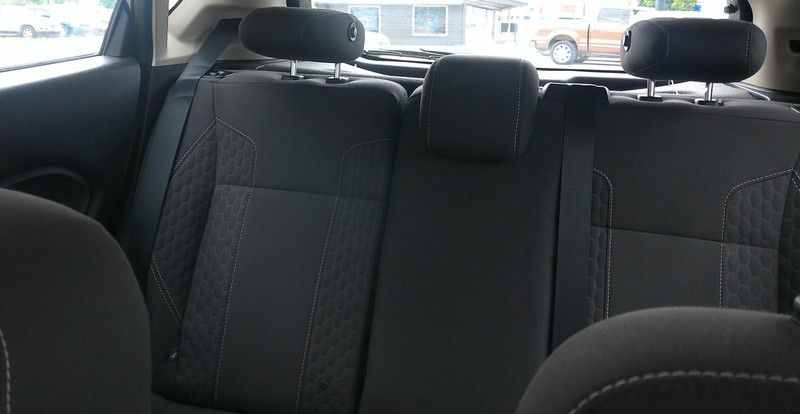 Ford Fiesta Vehicle Full-screen Gallery Image 05