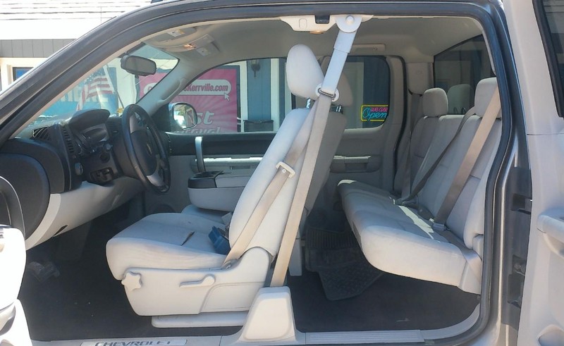 Chevrolet Silverado 1500 Vehicle Full-screen Gallery Image 04