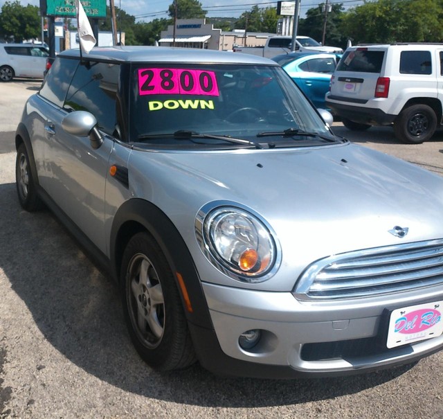 2009 MINI Cooper -'s photo