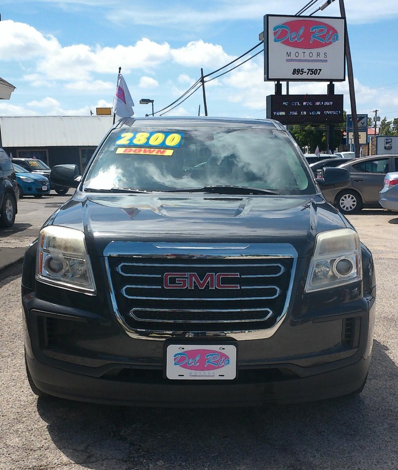 GMC Terrain Vehicle Full-screen Gallery Image 02