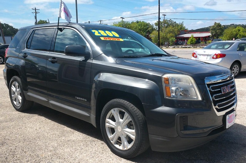 GMC Terrain Vehicle Full-screen Gallery Image 03