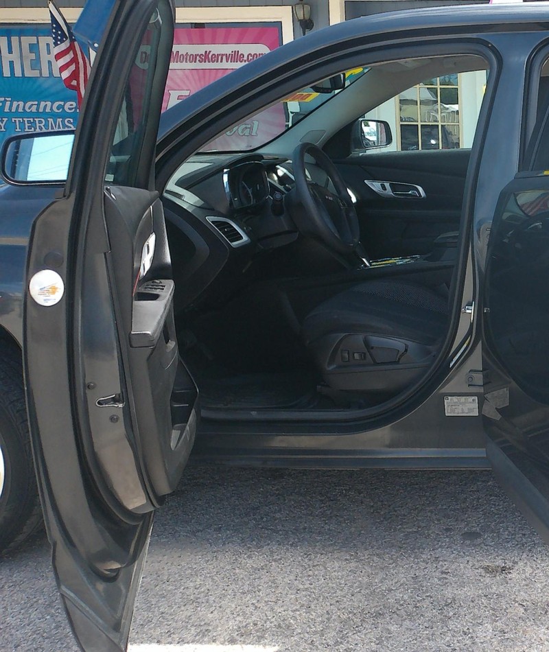 GMC Terrain Vehicle Full-screen Gallery Image 06