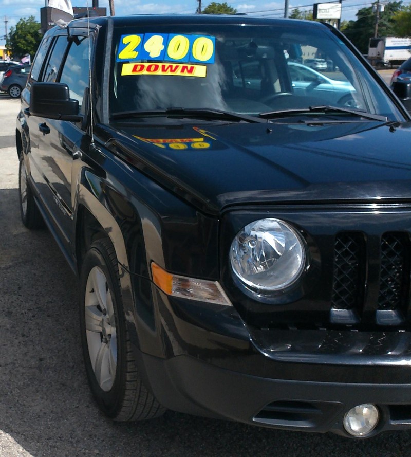 Jeep Patriot Vehicle Full-screen Gallery Image 02